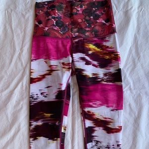 Lululemon High Rise Wunder Under Crop